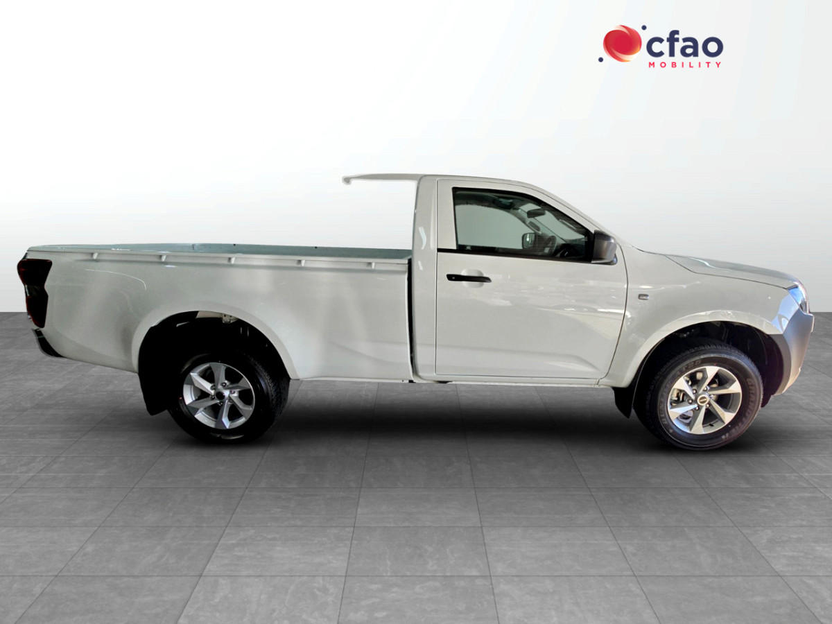 Photo 3 of 24