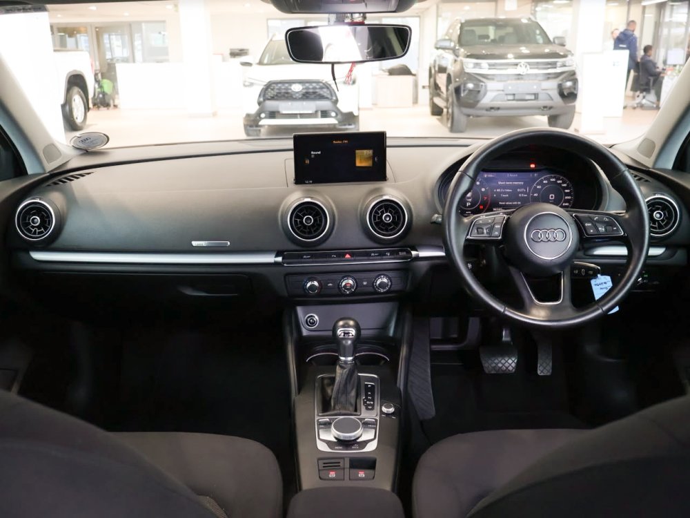Photo 9 of 18
