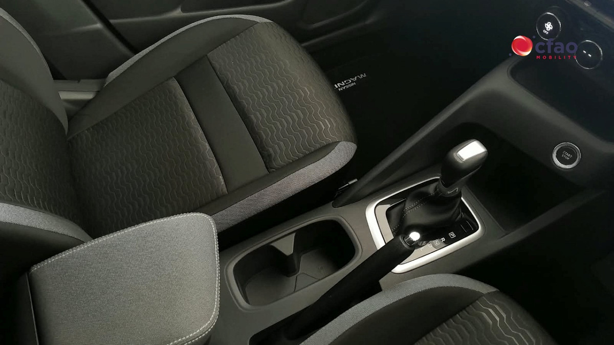 Photo 21 of 27