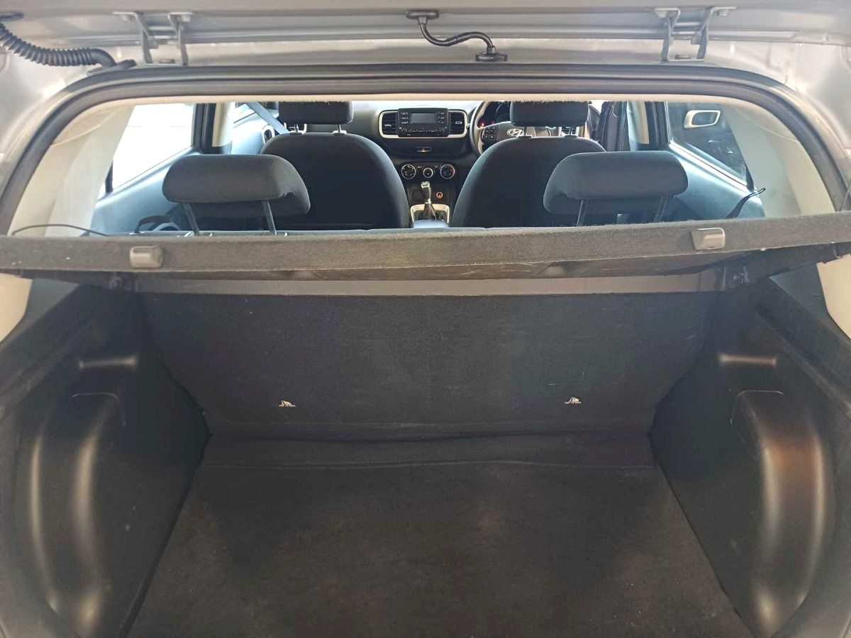Photo 18 of 21