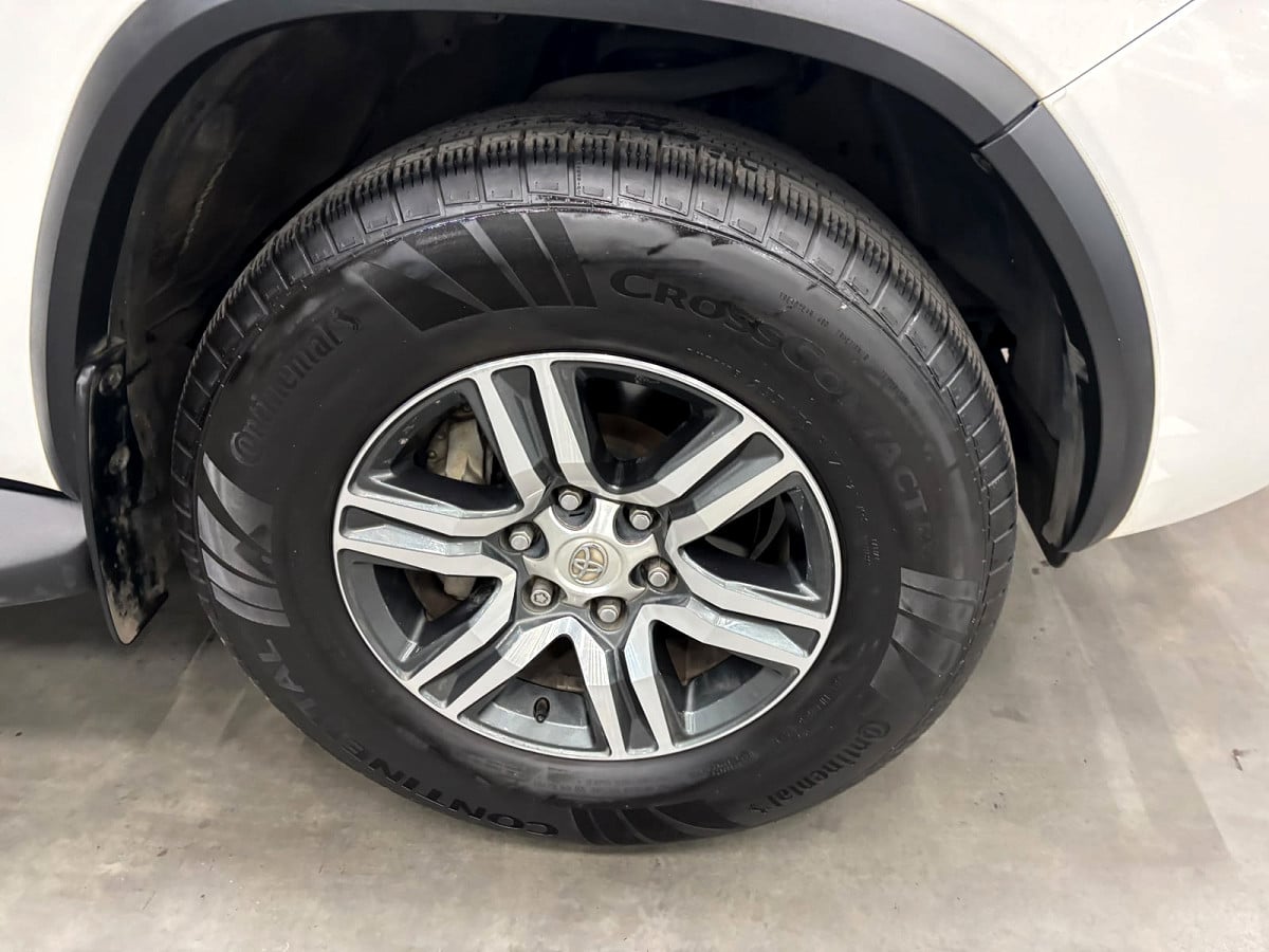 Photo 9 of 16