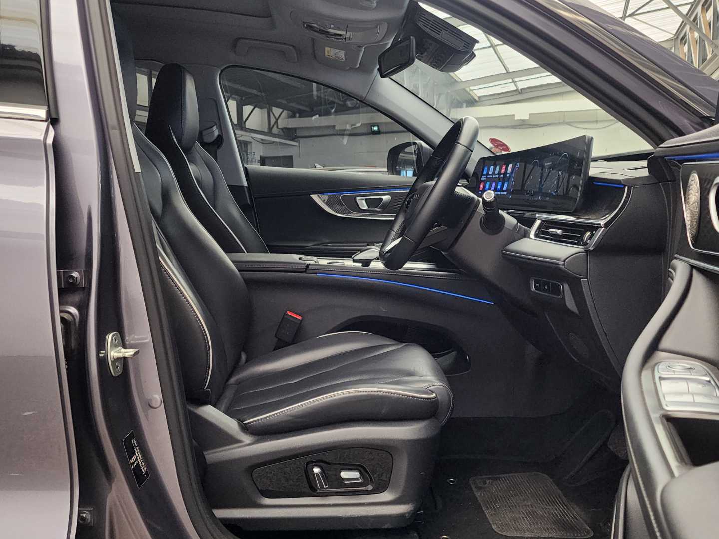 Photo 16 of 20