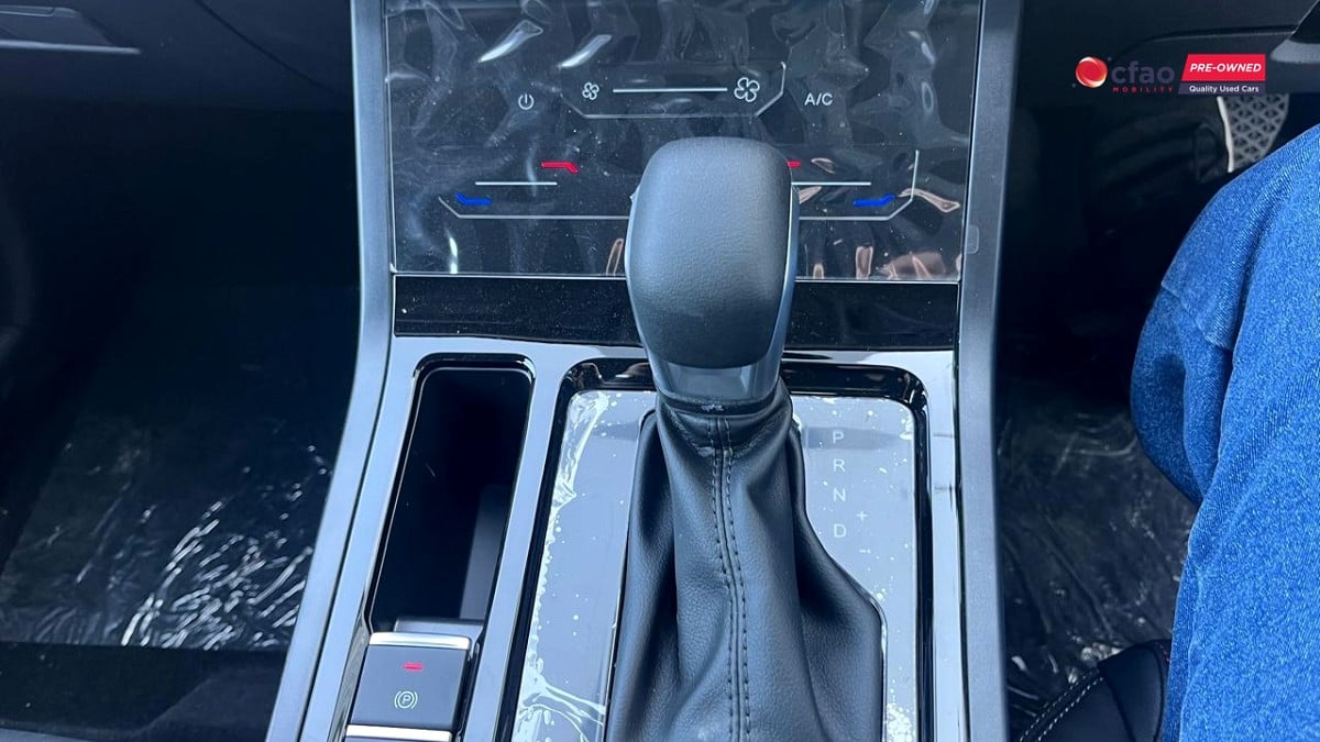 Photo 12 of 19