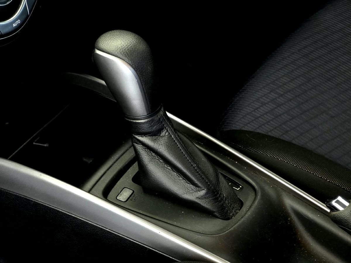Photo 21 of 28