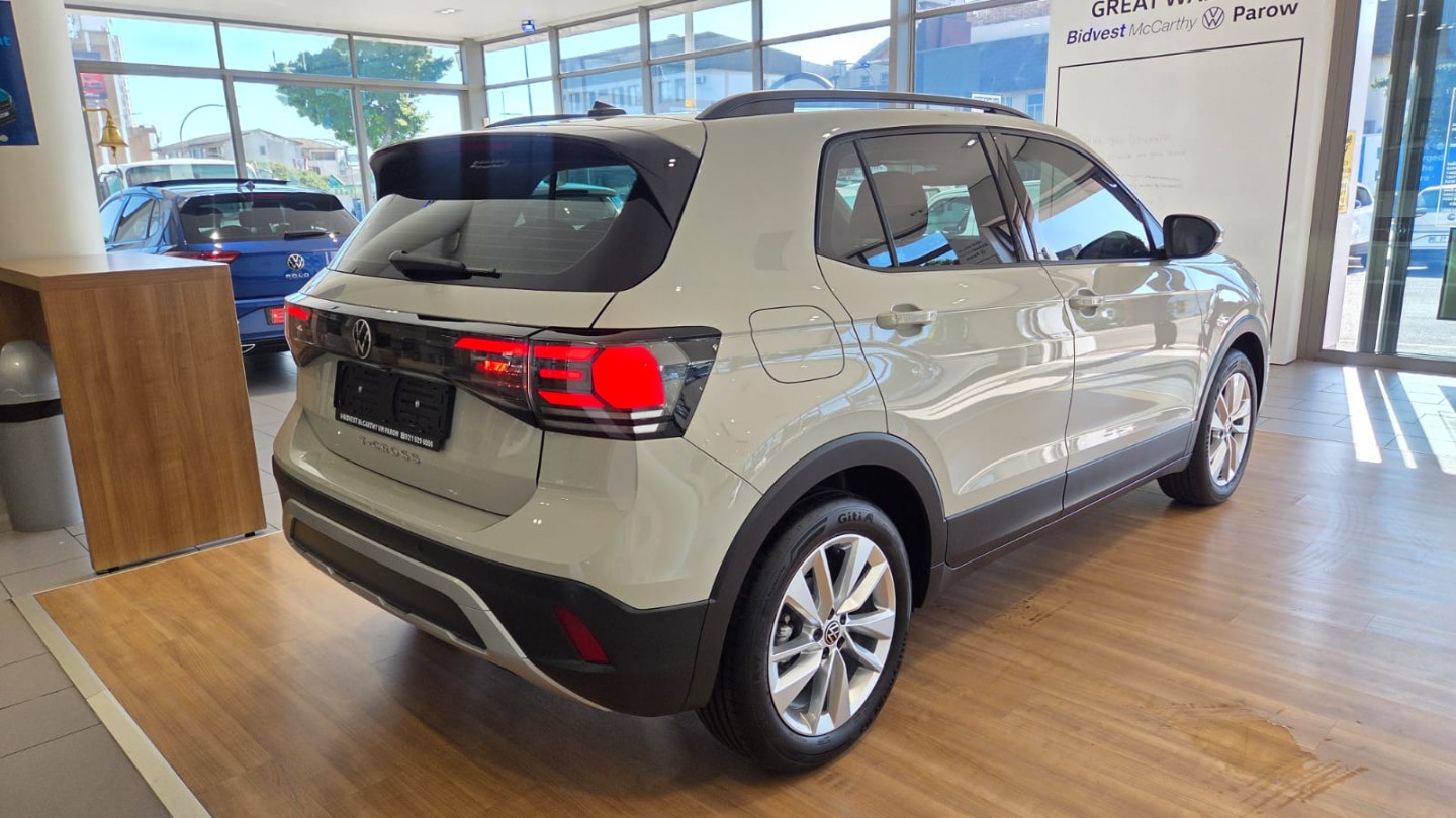 Photo 4 of 14