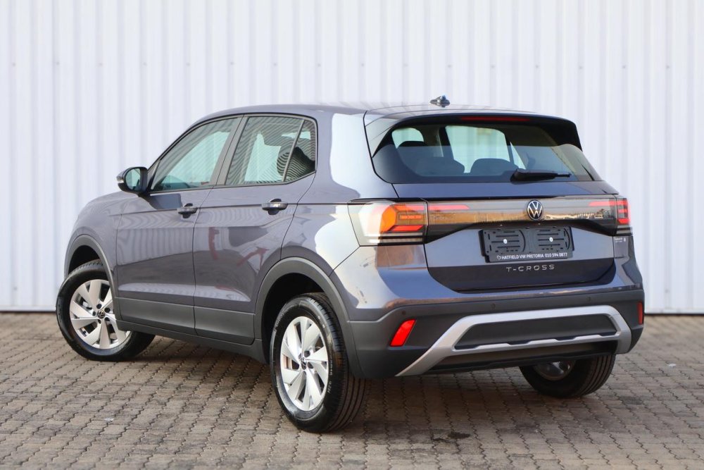 Photo 27 of 32