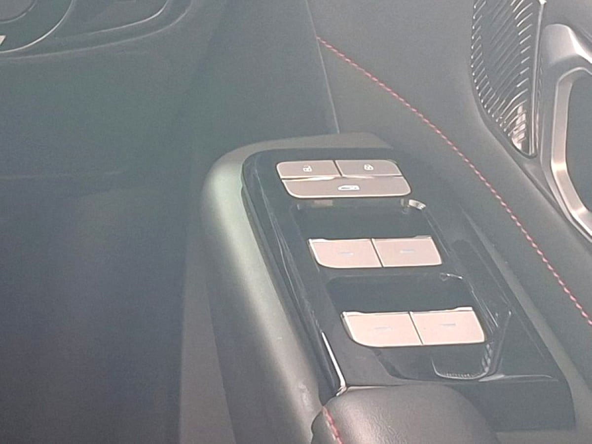 Photo 24 of 30