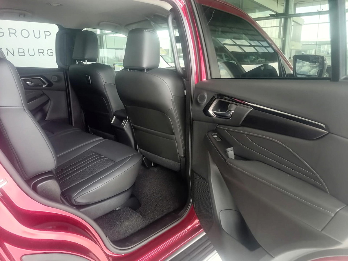 Photo 19 of 21