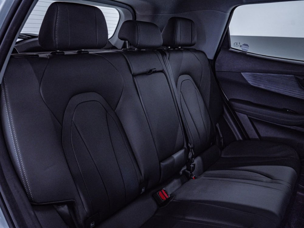 Photo 14 of 26