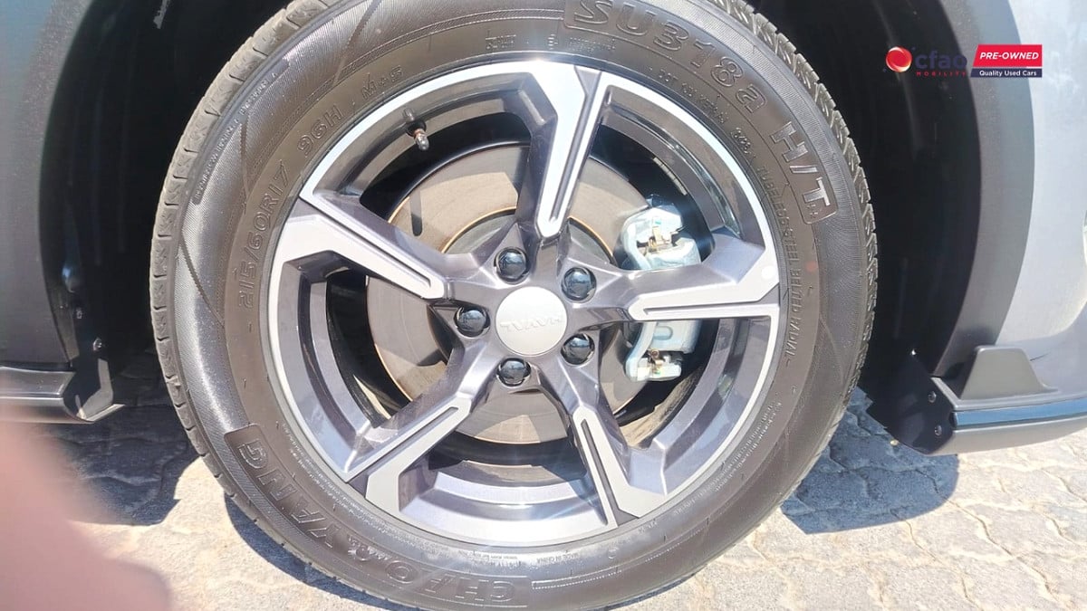 Photo 6 of 29