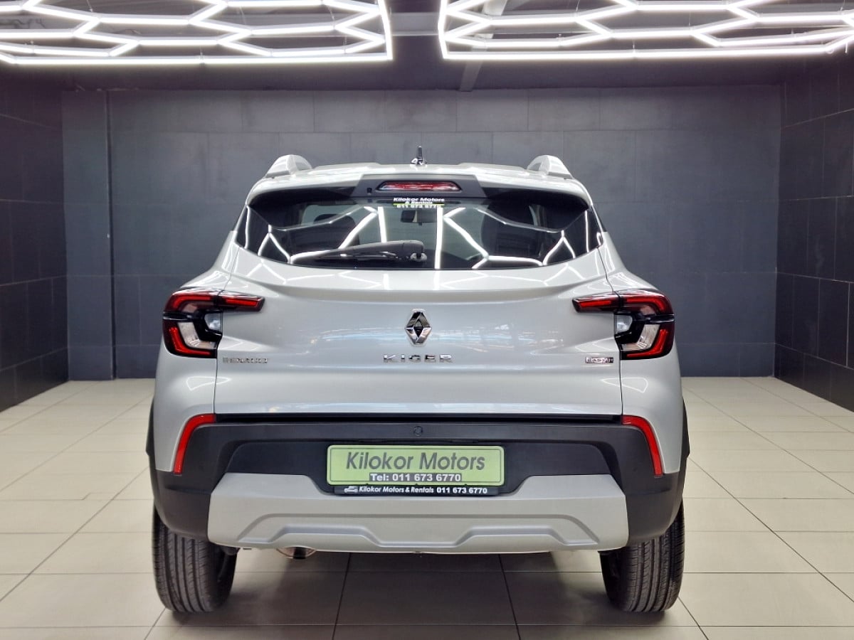 Photo 5 of 20