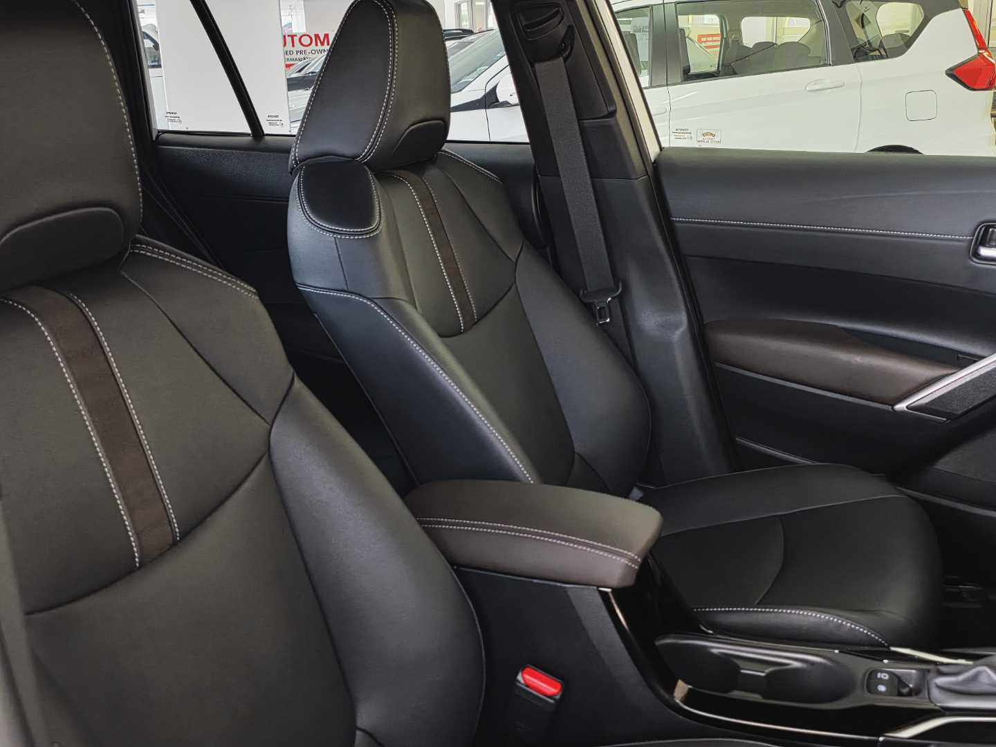 Photo 18 of 23