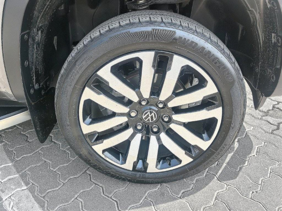 Photo 12 of 24