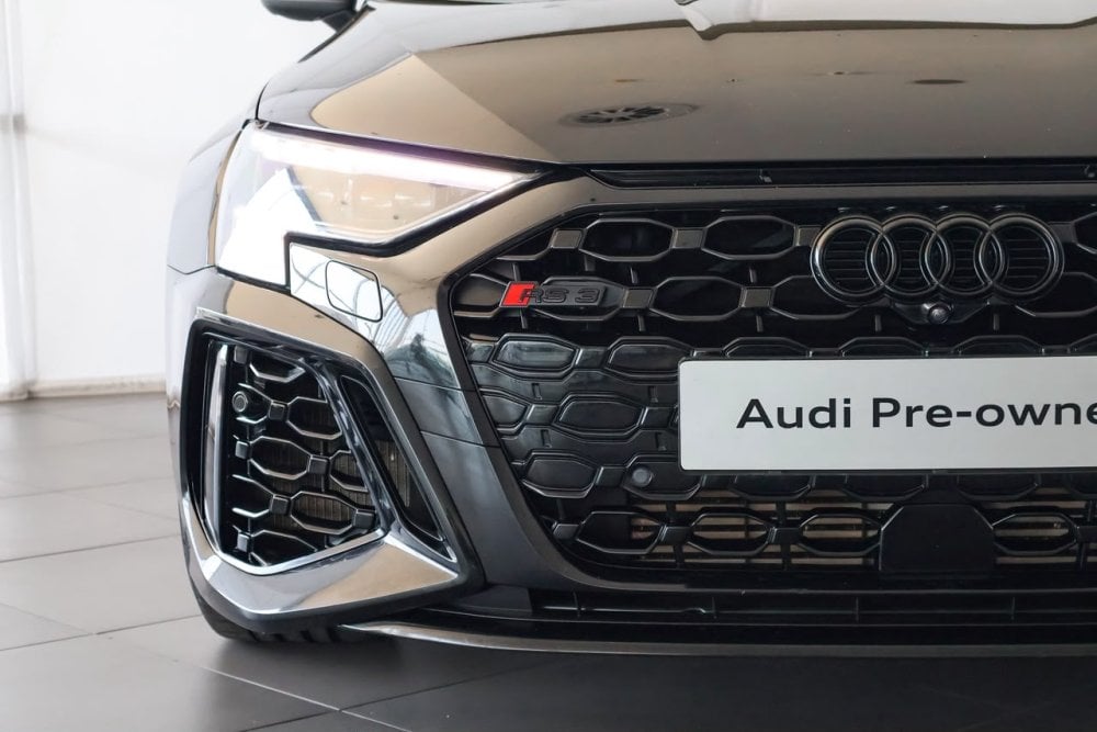 Photo 8 of 31