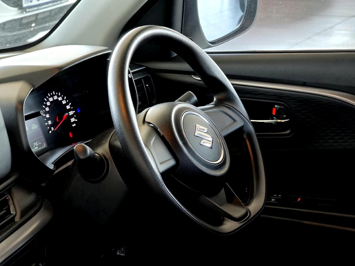 Photo 15 of 23
