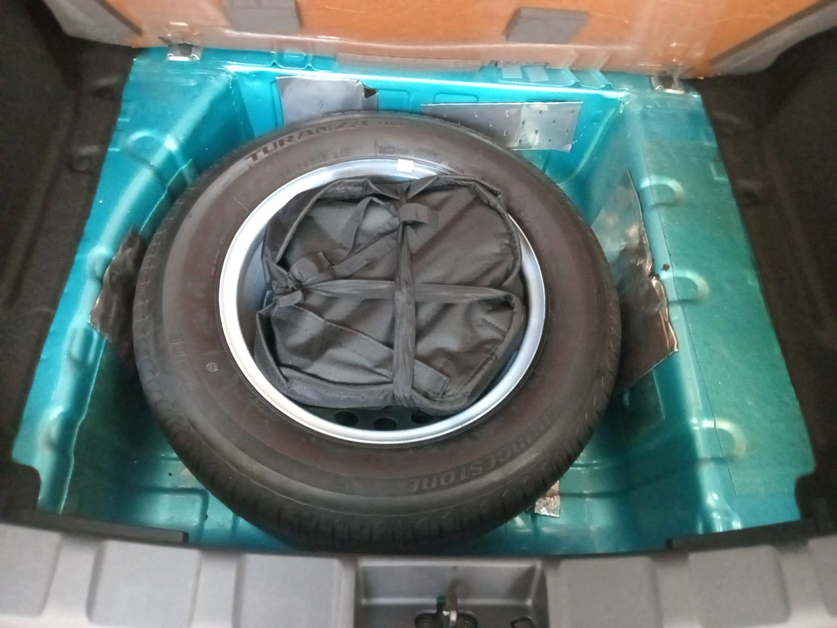 Photo 8 of 25