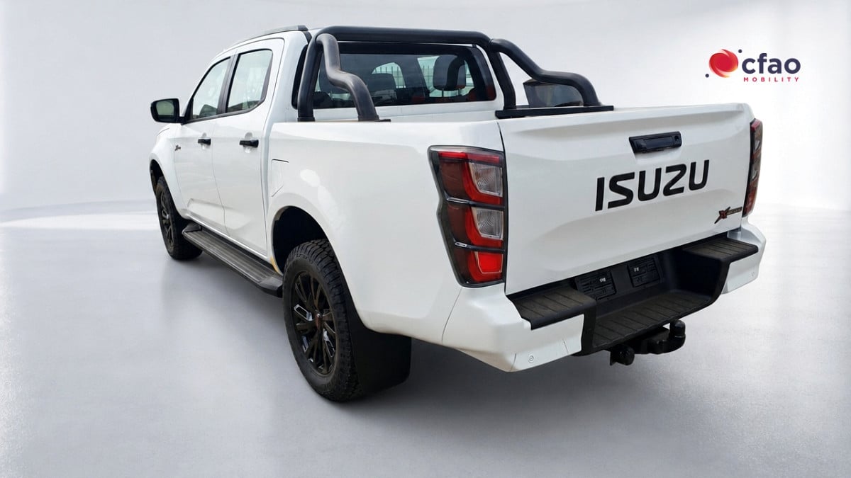 Photo 4 of 18