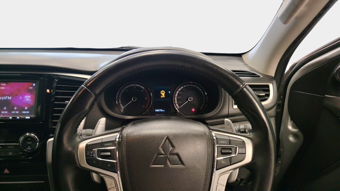 Photo 18 of 22