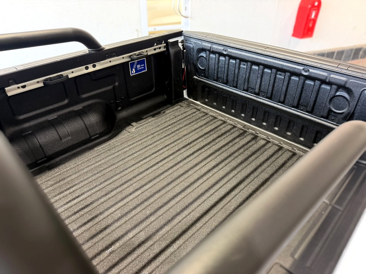 Photo 3 of 21