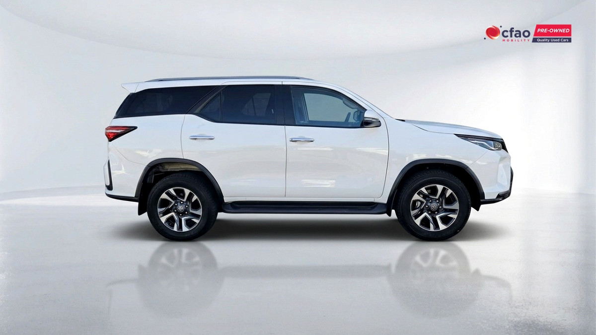 Photo 3 of 27