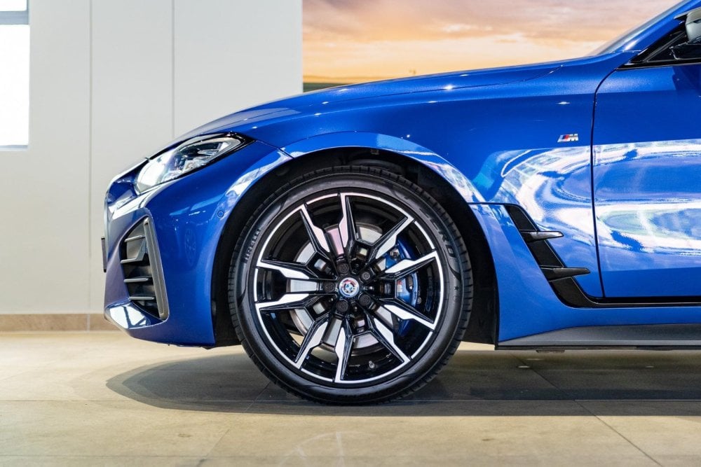 Photo 4 of 16