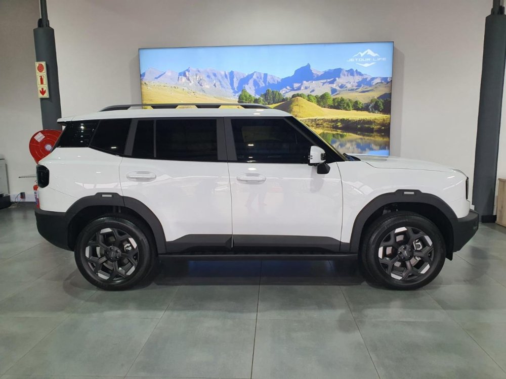Photo 3 of 21