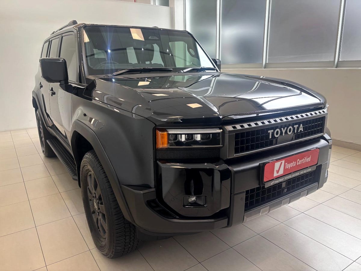 Photo 3 of 12