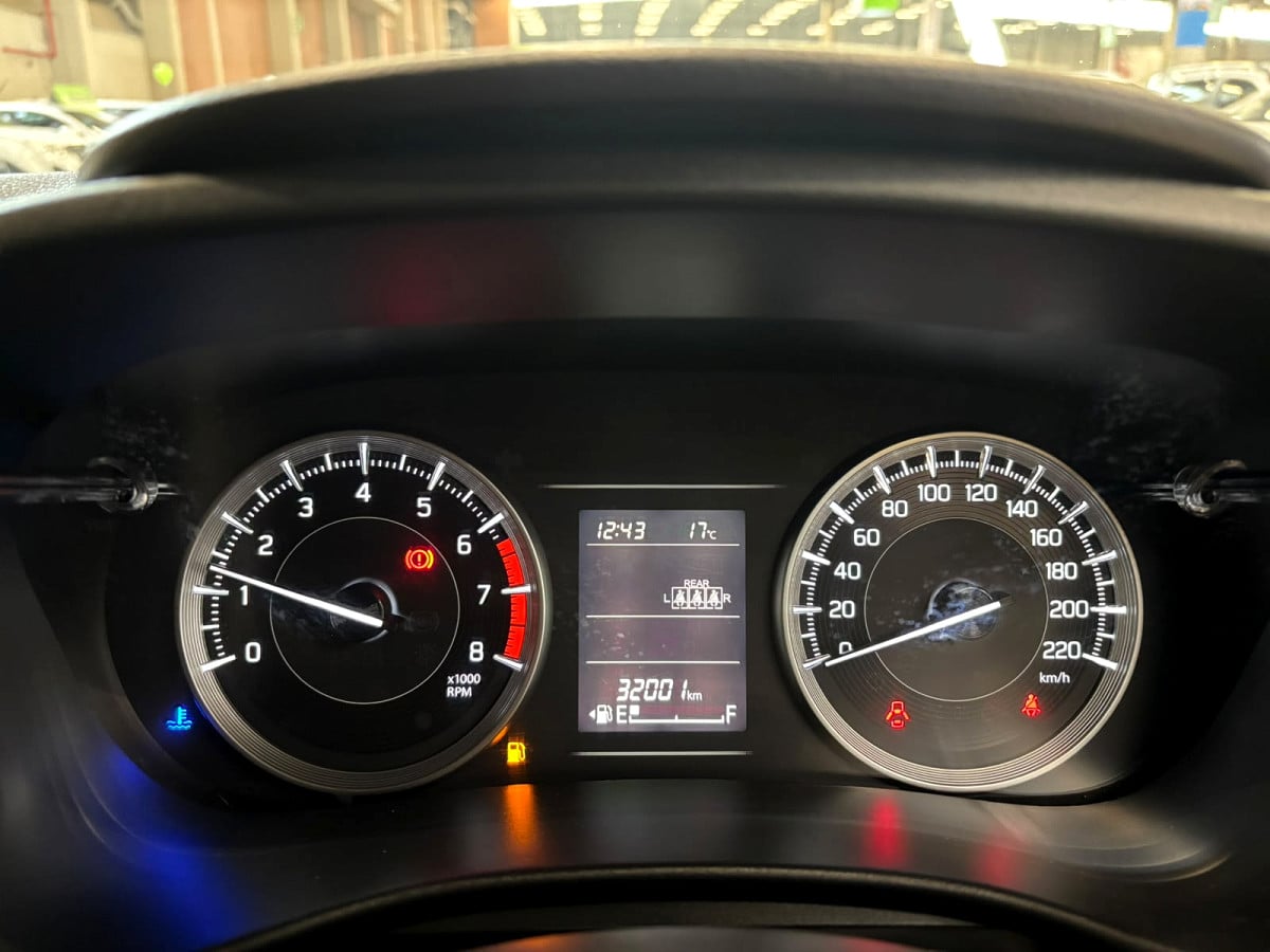 Photo 11 of 16