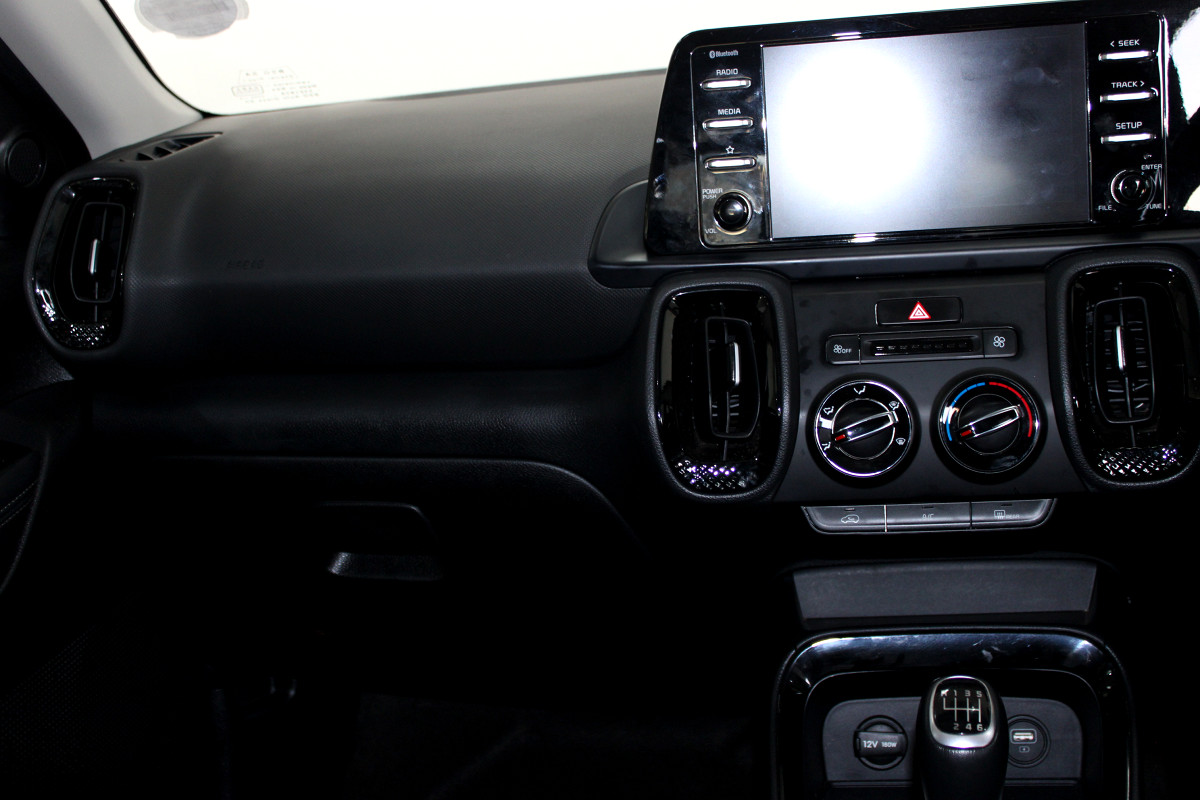 Photo 14 of 21