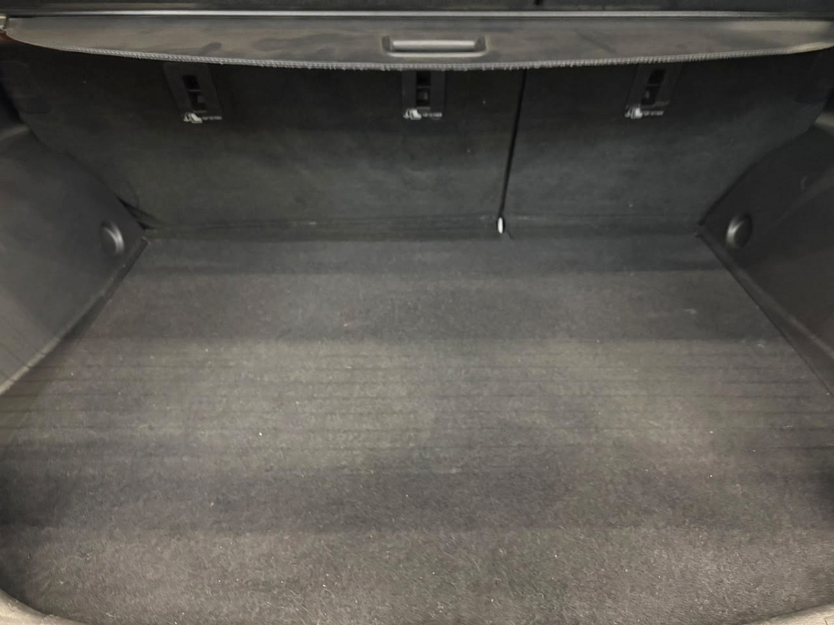 Photo 15 of 18