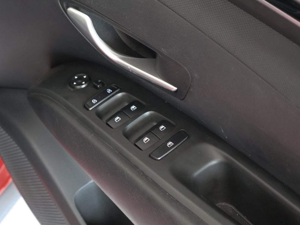 Photo 10 of 28