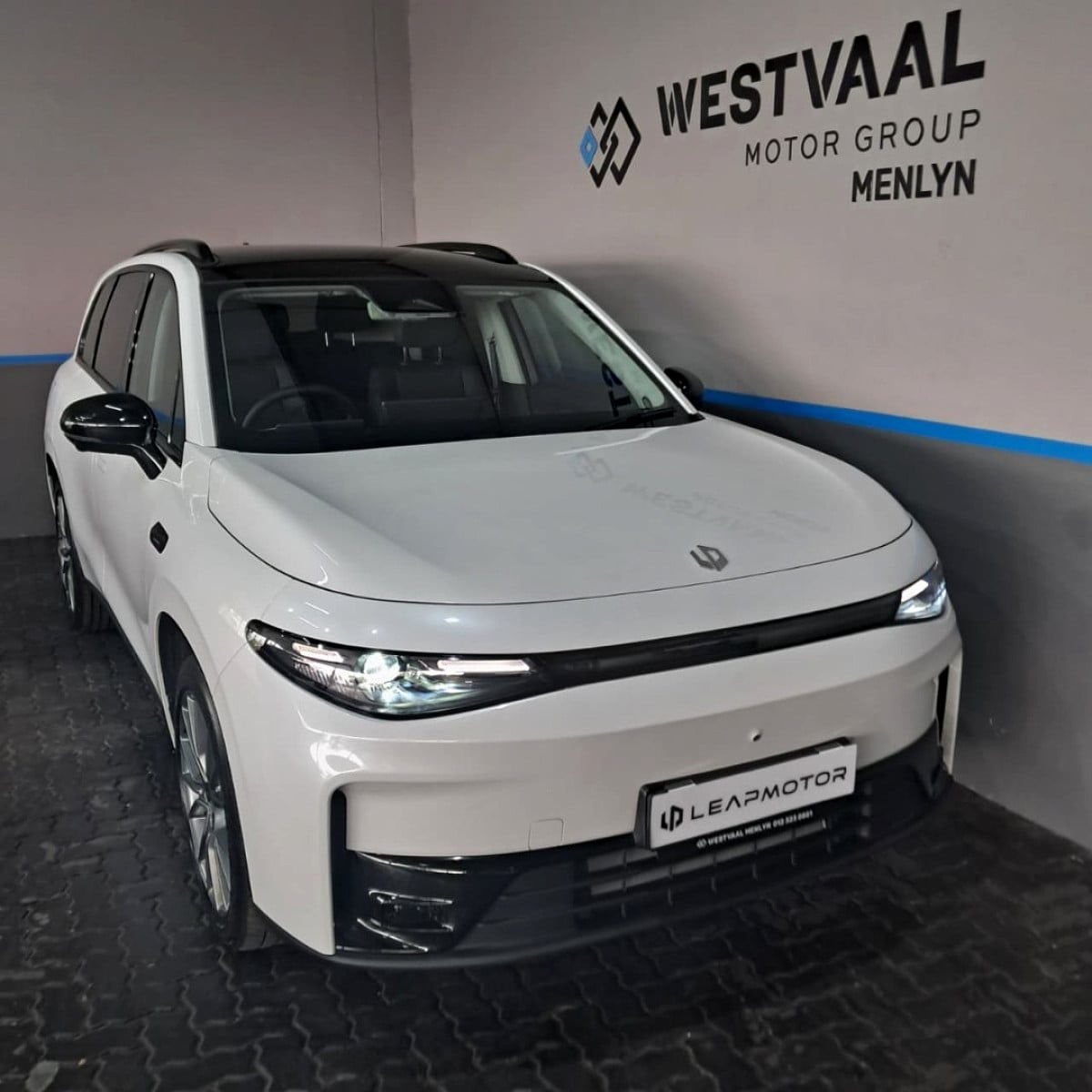 Photo 5 of 16