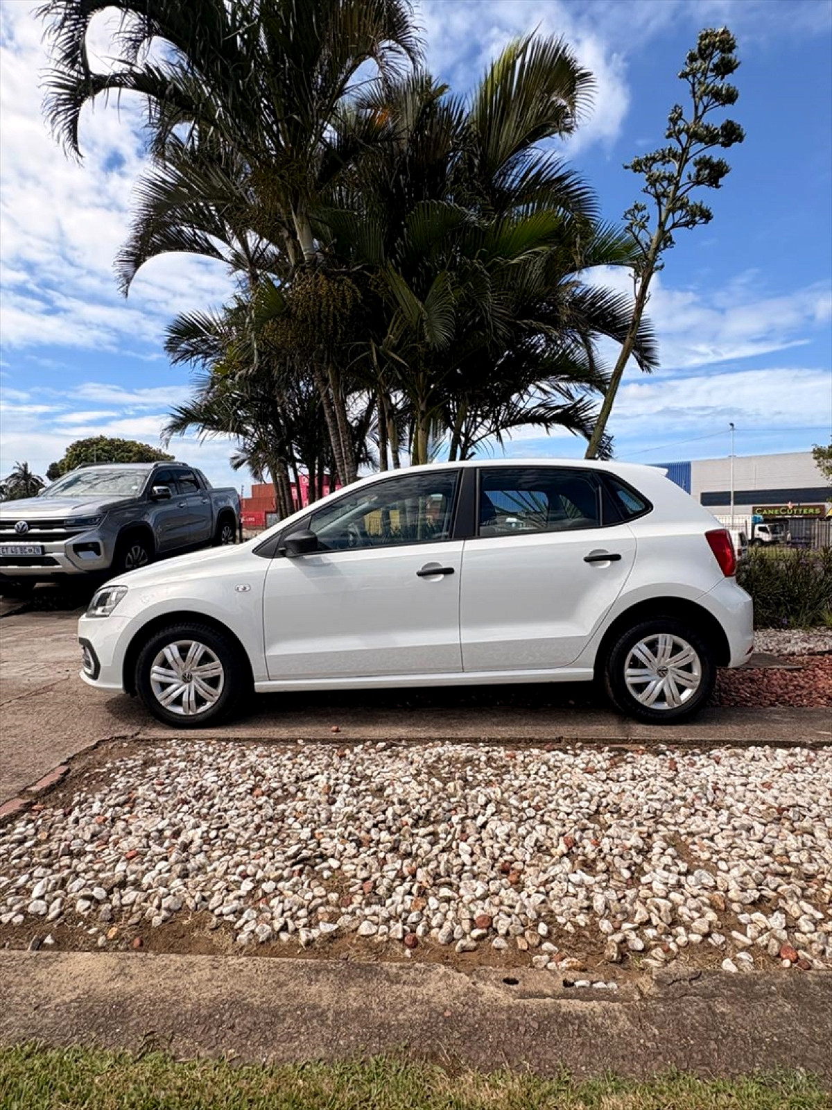 Photo 4 of 9
