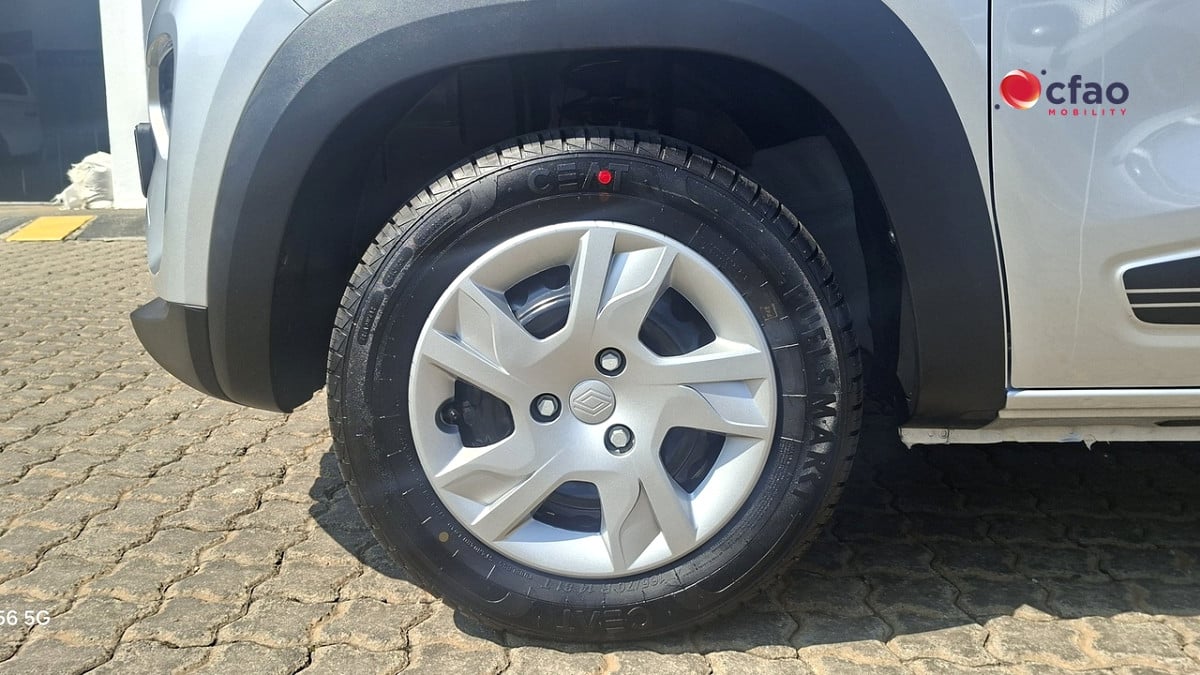 Photo 9 of 20