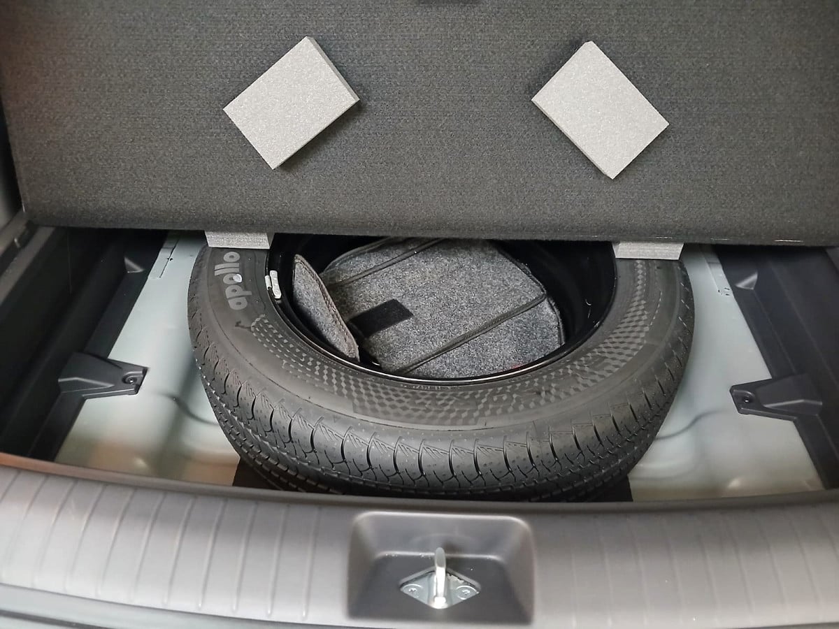 Photo 15 of 25