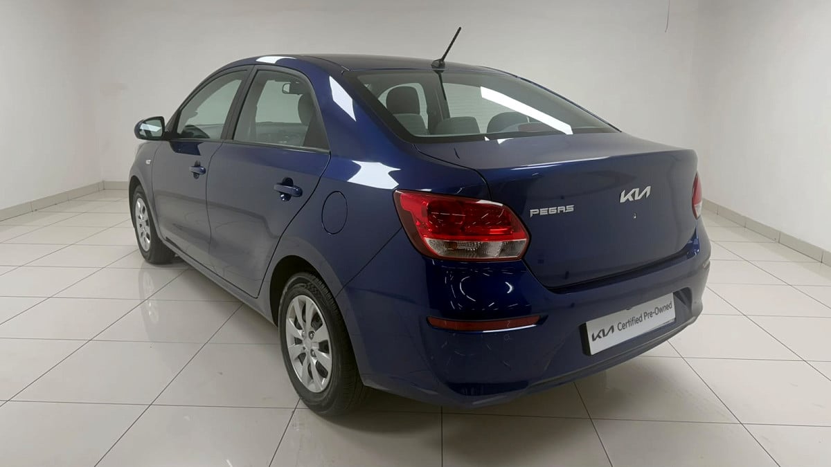 Photo 11 of 28