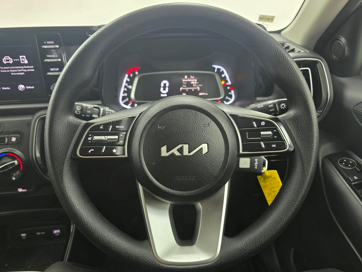 Photo 9 of 20