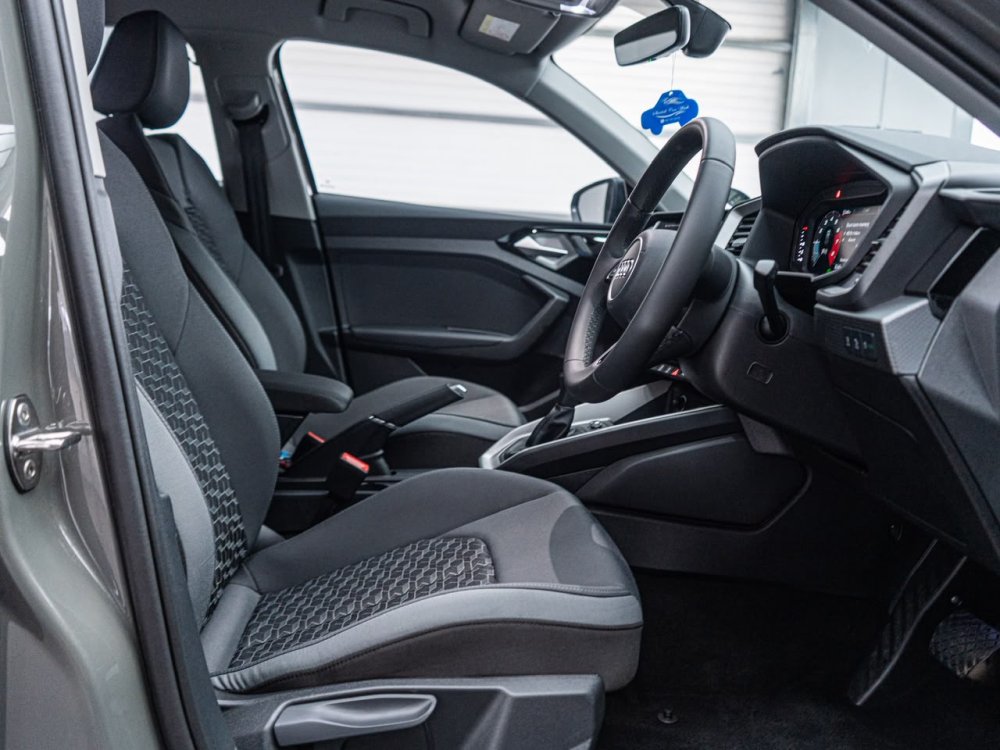 Photo 15 of 29