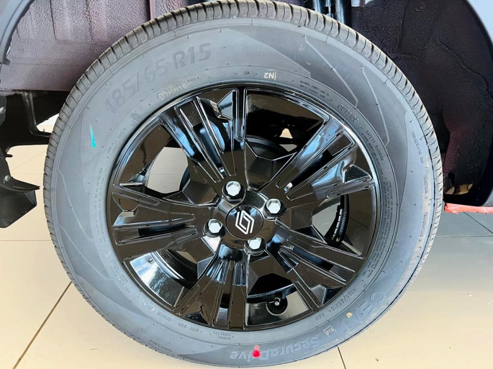 Photo 2 of 21