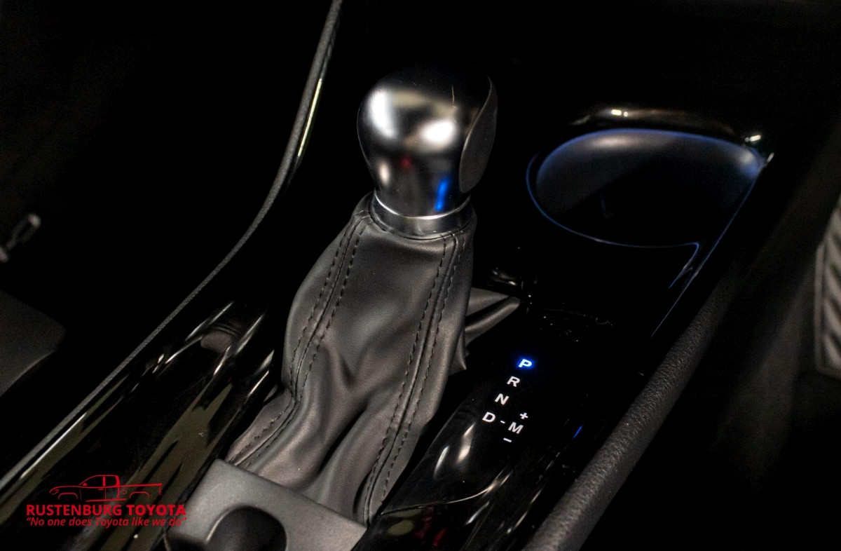 Photo 21 of 28