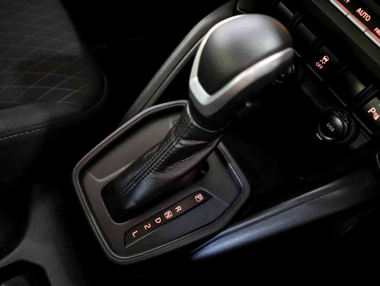 Photo 14 of 25
