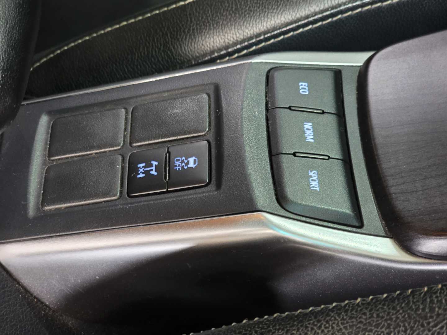 Photo 17 of 21