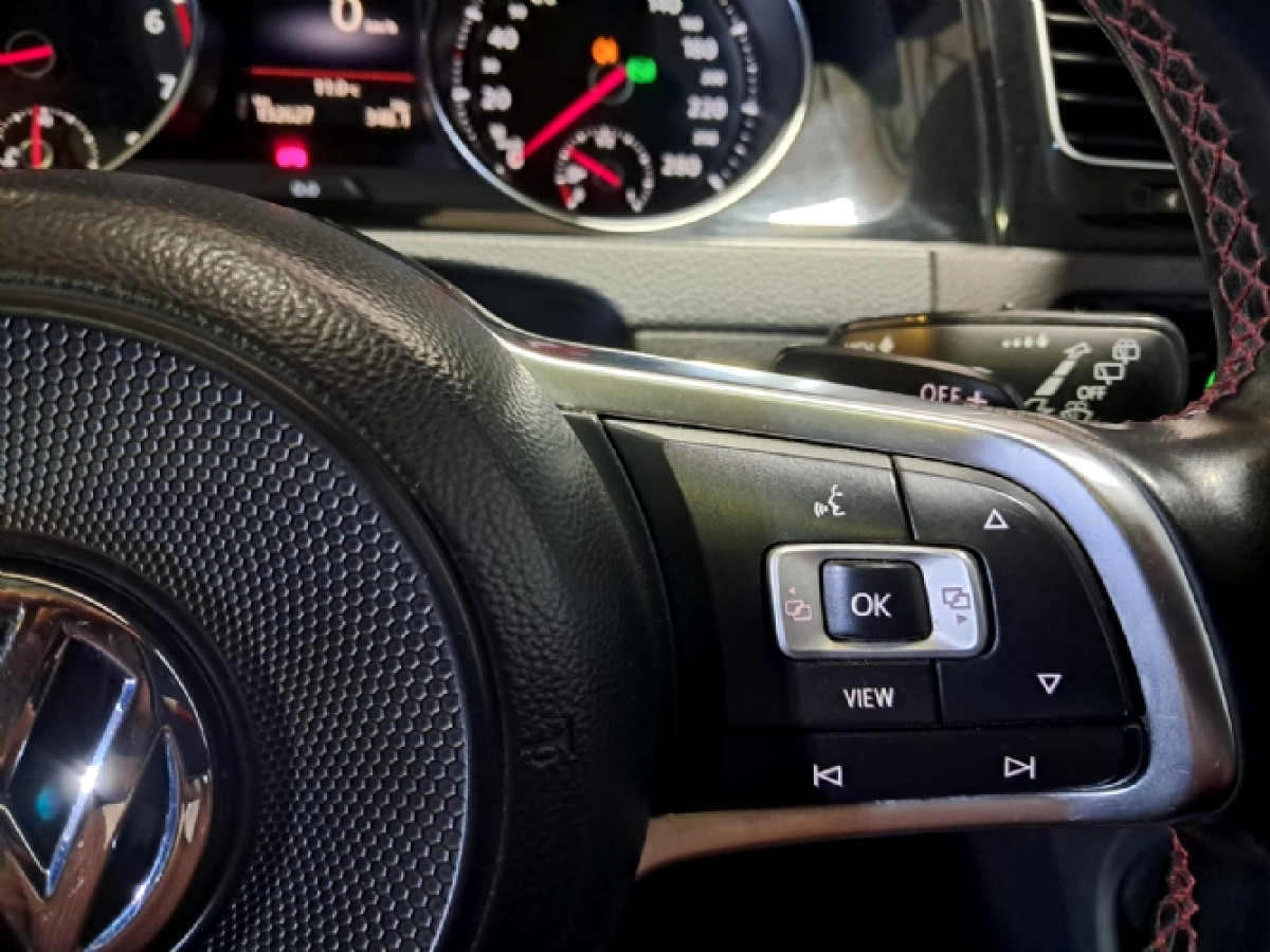 Photo 11 of 18