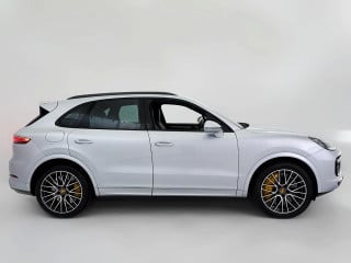 PORSCHE CAYENNE TURBO (E3)