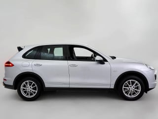 PORSCHE CAYENNE DIESEL (E2 GEN II)