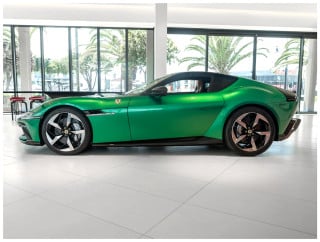 FERRARI 12 CILINDRI 