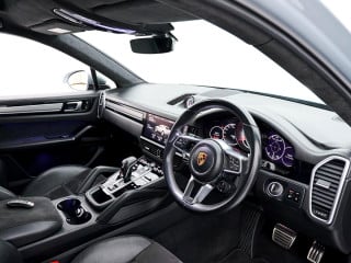 PORSCHE CAYENNE GTS COUPE