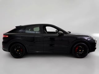PORSCHE CAYENNE GTS COUPE
