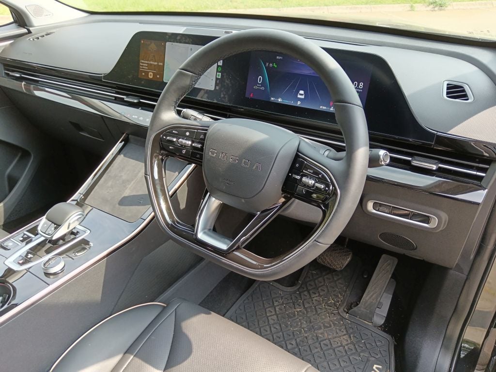Interior view of the Omoda C5 GT