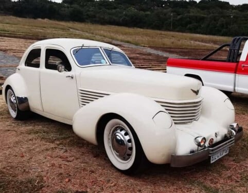 1937 Cord 810